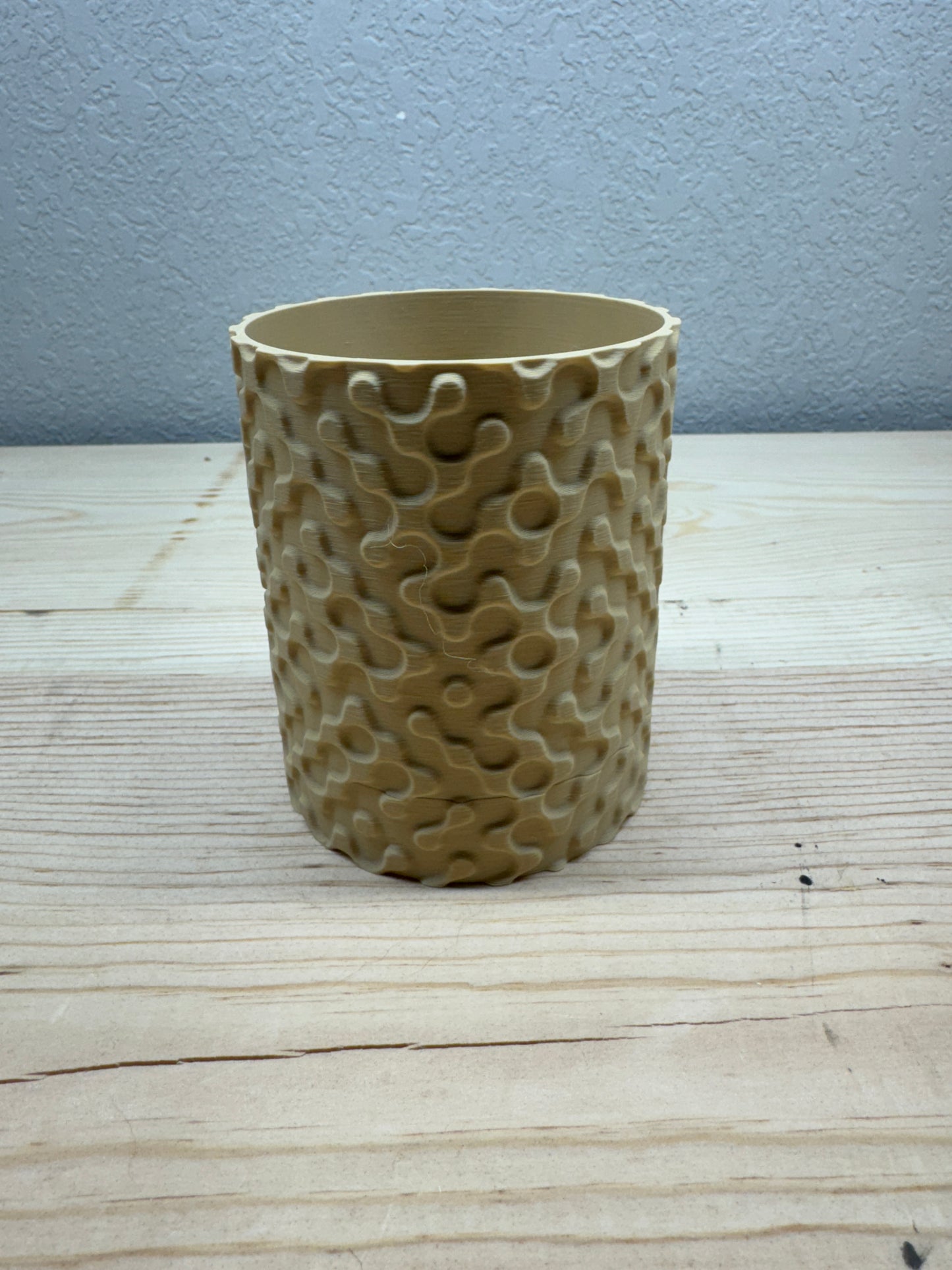 Plant Pot Geo with drip tray