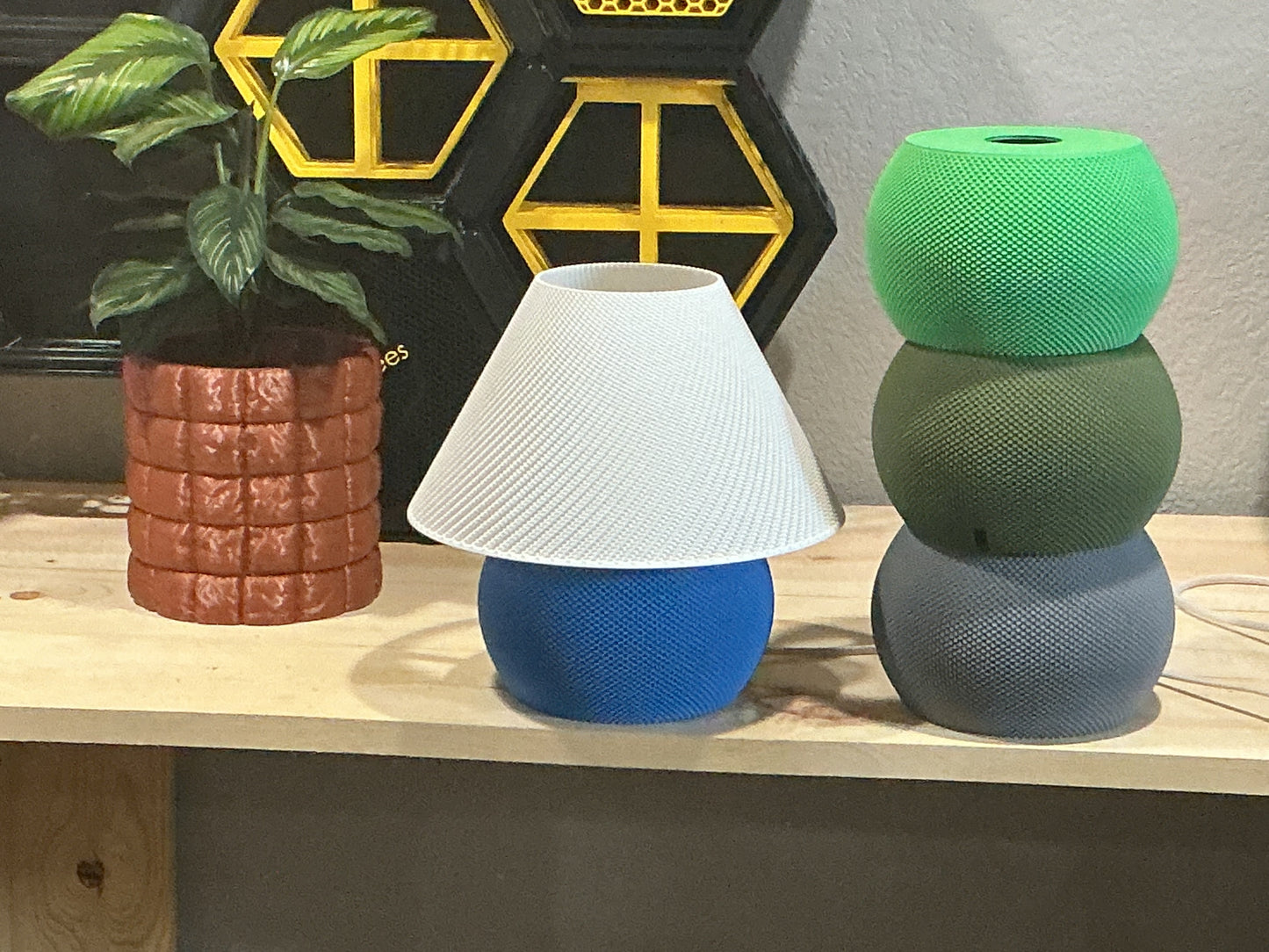 Toyoko Ripplemesh Table Lamp