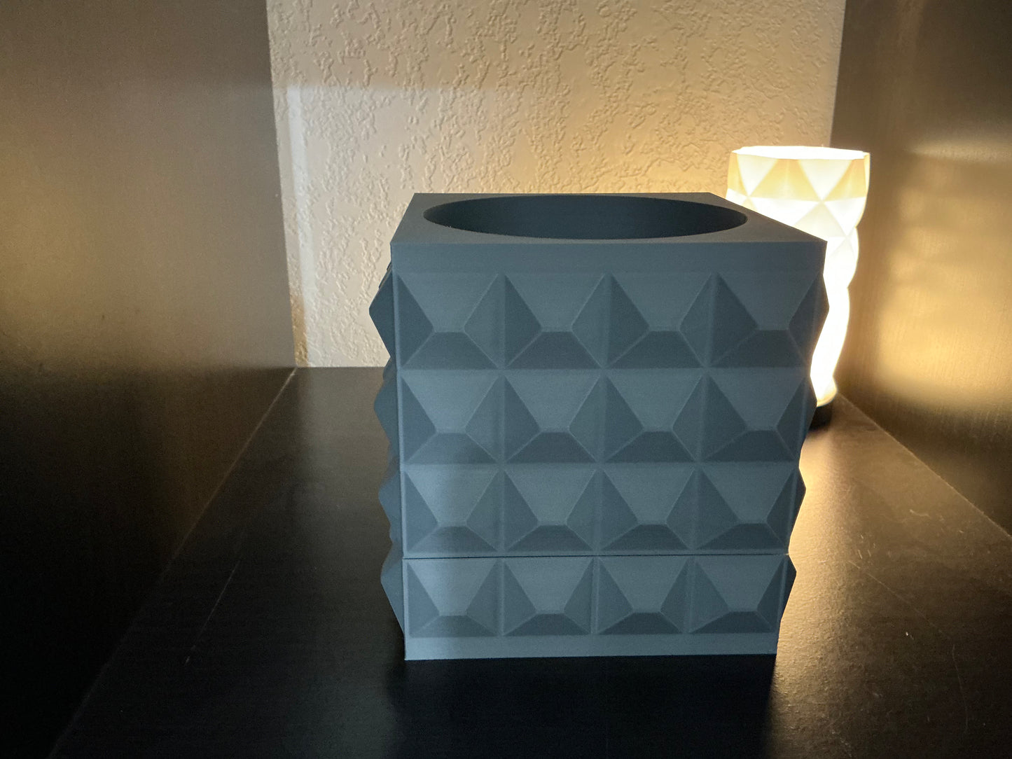 Piazza Planter 4 inch.