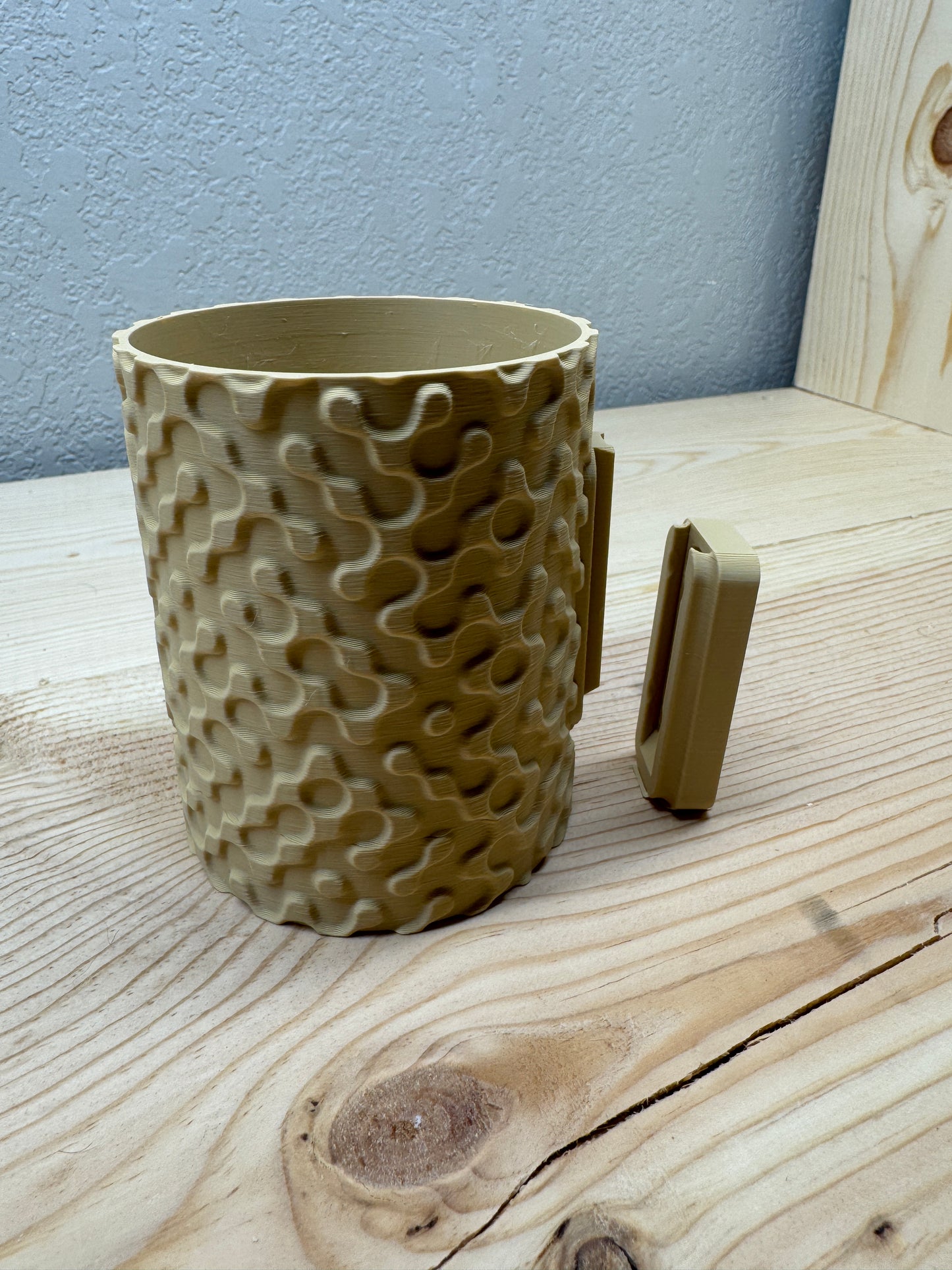 Plant Pot Geo with drip tray