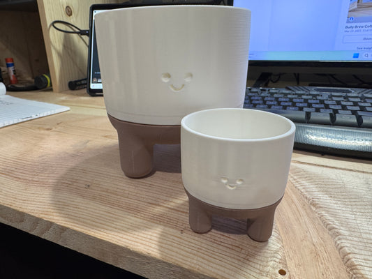 Plant pot Mello  with drain holes